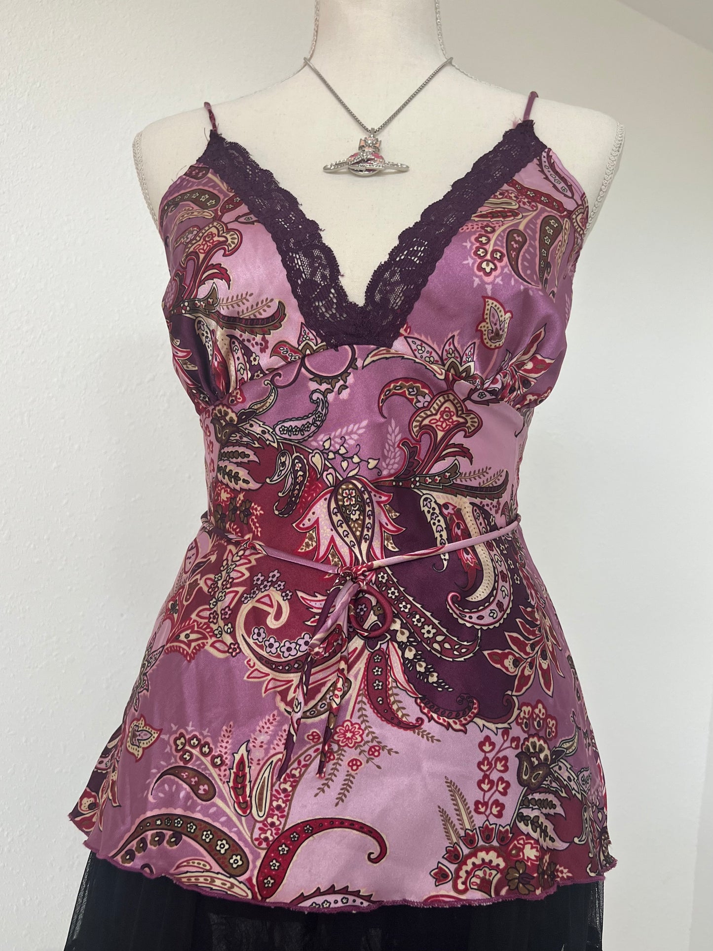 Carrie Bradshaw Paisley Spaghetti Strap in Lilac Pink (Size (M-L)