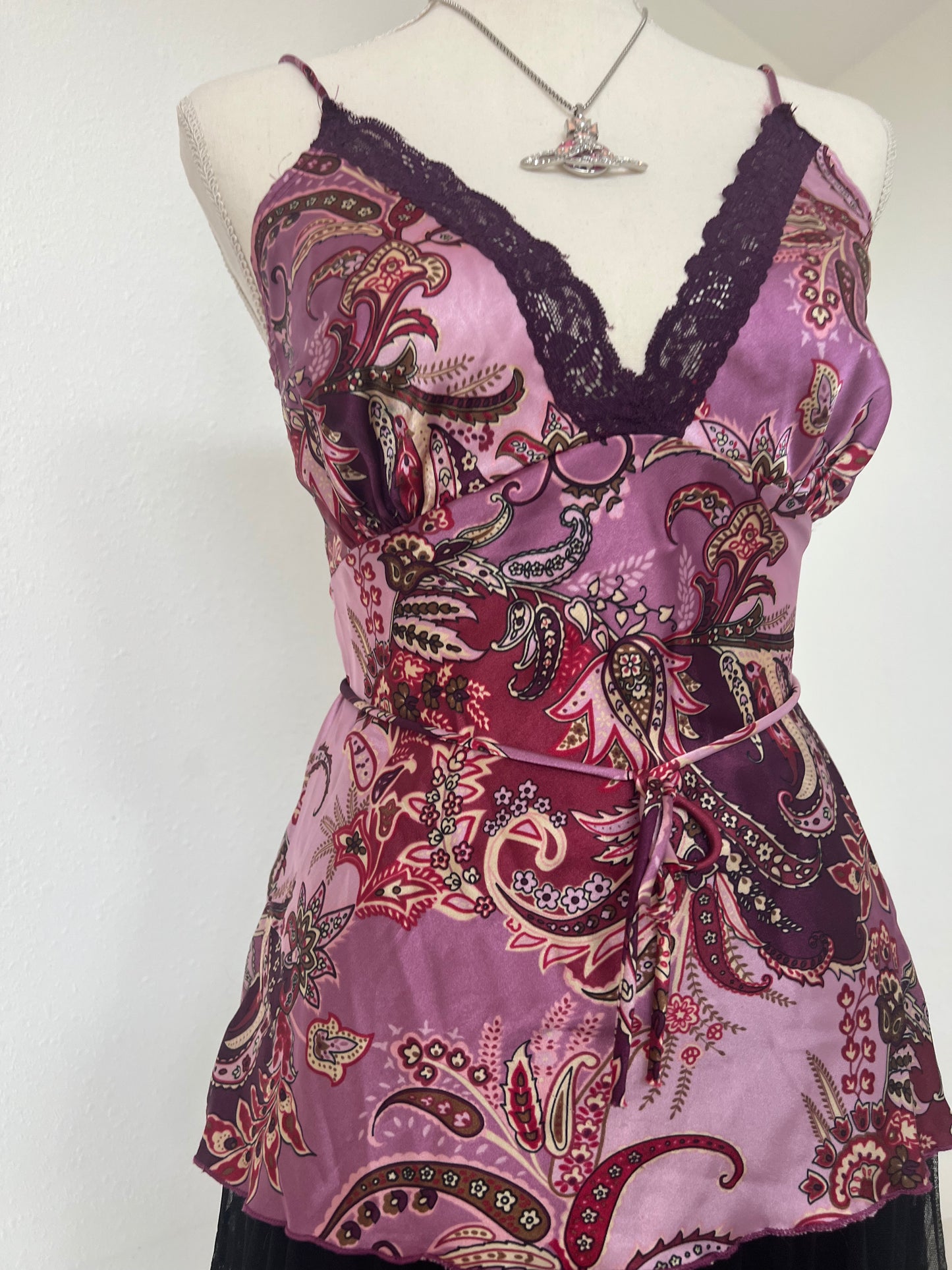 Carrie Bradshaw Paisley Spaghetti Strap in Lilac Pink (Size (M-L)